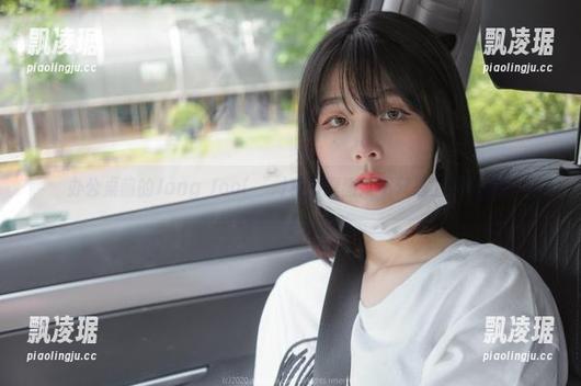 办公桌前的Jang Joo(장주)秘书原图：不只是工作的样子